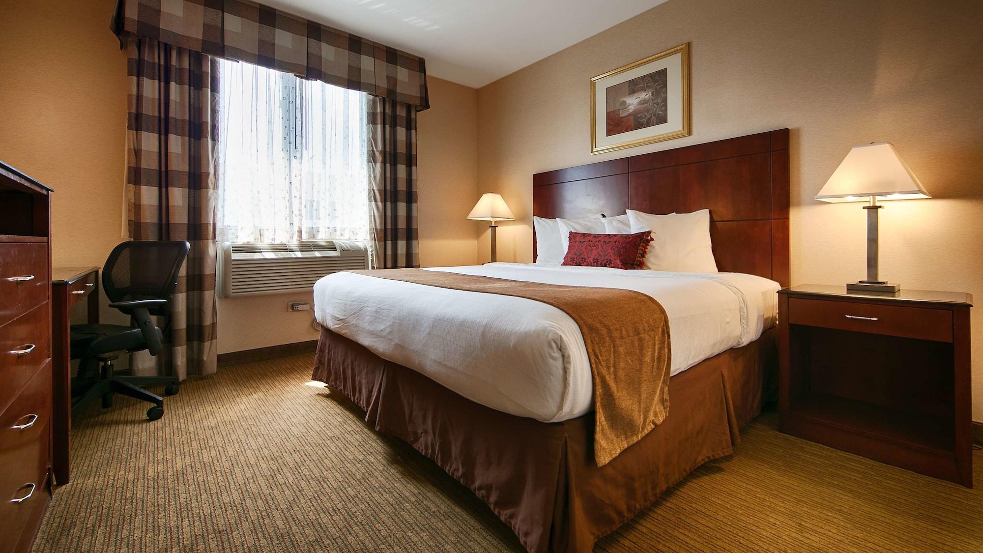 Best Western PLUS Arena Hotel New York Exterior foto